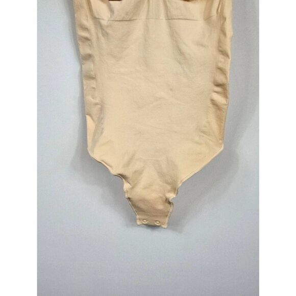 Skims bodysuit sculpting shaper Nwt - Picture 3 of 8